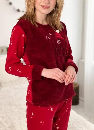 Мягкая теплая красная бордовая новогодняя рождественская пижама с маской в комплекте9 фото