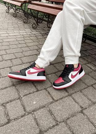 Жіночі кросівки nike air jordan 1 low женские кроссовки найк аир джордан6 фото