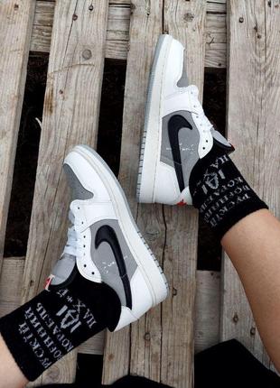 Женские кроссовки nike air jordan 1 low женккие кроссовки найк аир джордан