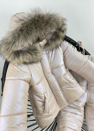 Зимний костюм бежевый с мехом енота на флисе до -30 мороза8 фото
