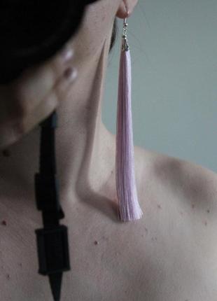 Серьги серёжки кисти кисточки длинные нежно-розовые пудровые2 фото