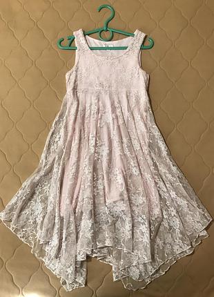 Ніжне платьеце odji