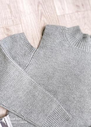 Свитер с прорезями 4