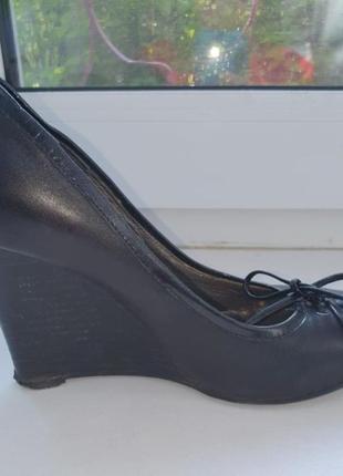 Женские туфли на платформе 35р