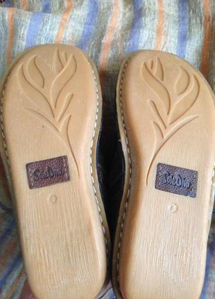 Новые кожаные сапоги sole diva  р. 37 на широкую ножку.5 фото