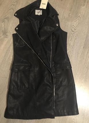 Жилет - платье очень стильная вещь! на новый год 😍