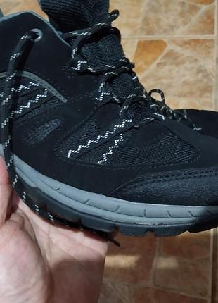Трекінгові черевики brutting