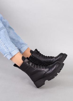 Ботинки женские кожаные черные на меху6 фото