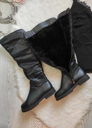 Черные высокие кожаные зимние сапоги ботфорты с мехом на низком ходу каблуке италия franchi3 фото