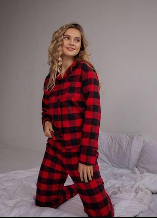 Трикотажна піжамка хлопкова піжамка на гудзиках пижама на пуговицах фланелева піжама  трендова піжама в клітинку червона клітинка
