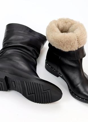 Натуральні шкіряні зимові чорні черевики - напівчоботи