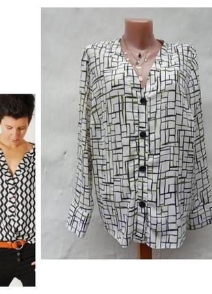 Стильна класна біла сорочка в геометричний принт george.