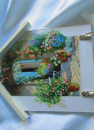 Настенная ключница-домик в стиле прованс.