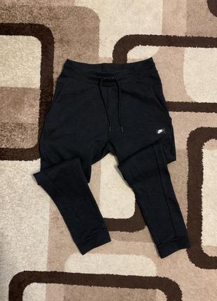 Штани nike modern, розмір s-m, в ідеальному стані, оригінал