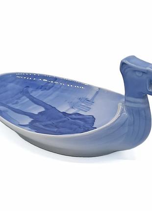 Royal copenhagen, 1923-1928 гг. фарфоровая вазочка. драккара и викинг.