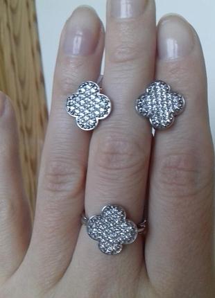 Серебряный комплект очарование