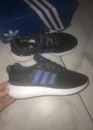 Adidas кросівки оригінал нові 381 фото