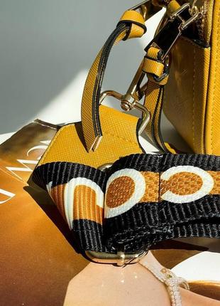 Женская желтая сумка с широким ремнем через плечо marc jacobs 🆕 сумка кросс боди3 фото