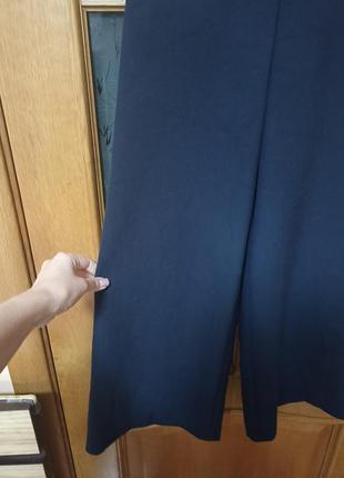 Шикарные брюки из плотной ткани широкие штанины cos,p. 343 фото