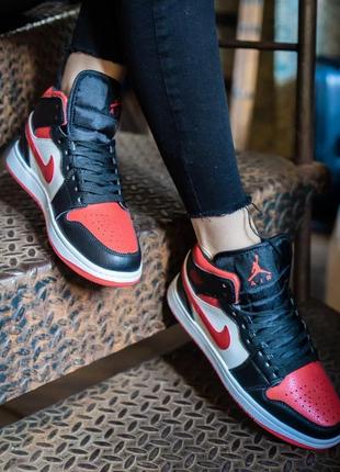 Жіночі кросівки nike air jordan 1 женские кроссовки найк аир джордан5 фото