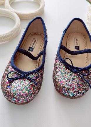 Блестящие нарядные детские туфли артикул: 13626