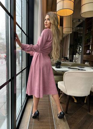 Вельветова сукня міді з поясом з довгим рукавом класична пудра рожева хакі базова стильна трендова плаття5 фото