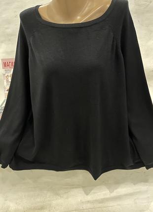 Гарний світер