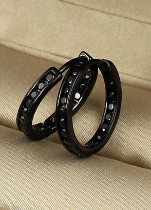 Сережки xuping jewelry одна доріжка з камінням бортики по краях із покриттям блек ган 1,7 см чорні2 фото