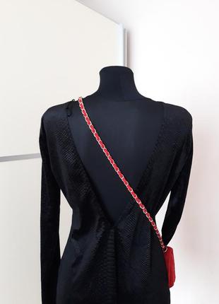 Маленькое чёрное платье бархатное  с эффектной спинкой,s/m3 фото