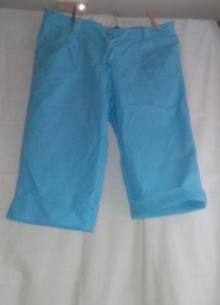 Хороші фірмові бриджі блакитного кольору