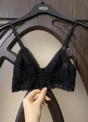 Шикарний, ажурний, топ без кісточок, чорного кольору, від бренду: h&m 👌