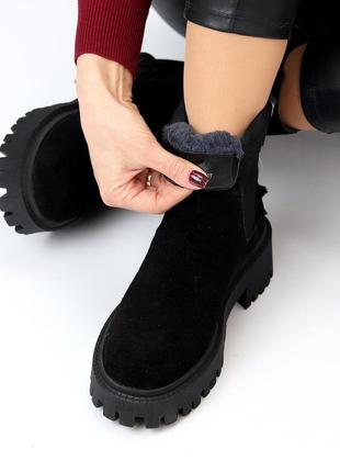 Натуральна замша зимові високі чорні черевики челсі натуральне хутро чорні3 фото