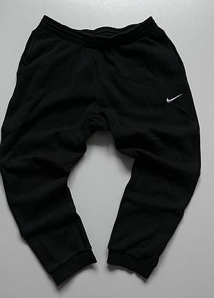 Спортивные штаны nike