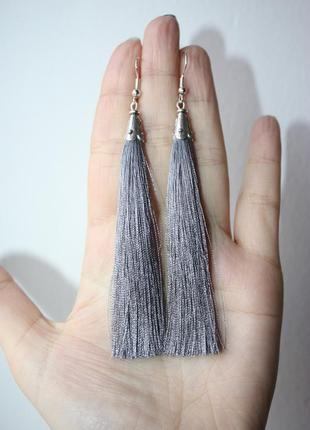 Сережки сережки кисті пензлика сірі нитки модні довгі1 фото