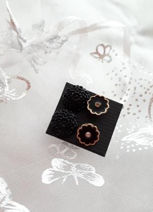 Сережки гвоздики черные золотые в стиле шанель подарок на праздники1 фото