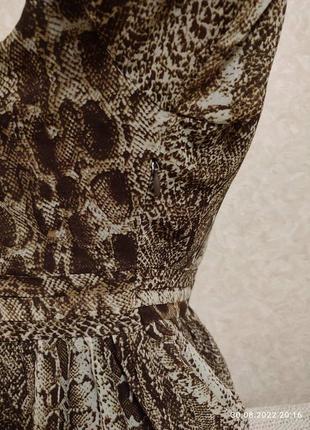 Сукня міді зі зміїним принтом5 фото