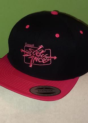 Стильна бейсболка кепка snapback