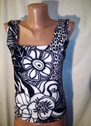 Майка в розы