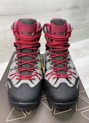 Новенькі зимові яскраві черевики від lytos на waterproof5 фото