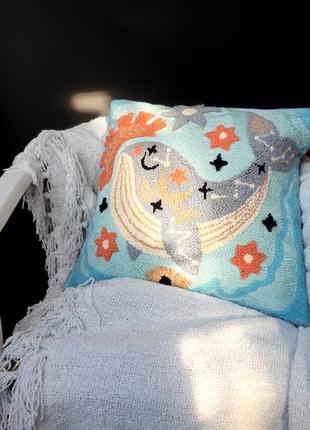Декоративная подушка
