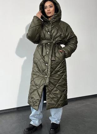 Довге жіноче пальто