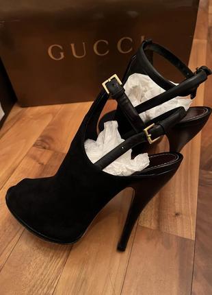 Туфлі gucci
