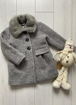 Пальто для дівчинки