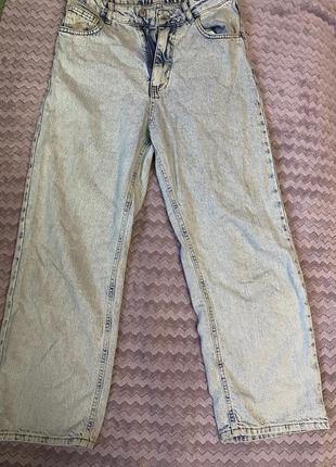 Широкие джинсы