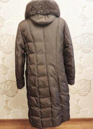 Гарний теплий подовжений якісний пуховик пальто бренду kakomandy