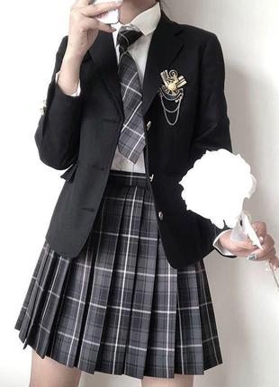 Картата краватка на темному сірому ремінці в клітинку чорний шкільна форма