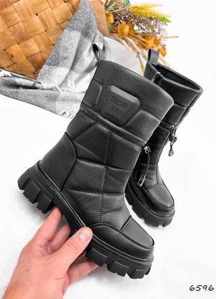 Черные кожаные зимние полусапоги полусапожки высокие стеганные ботинки на толстой тракторной подошве зима2 фото