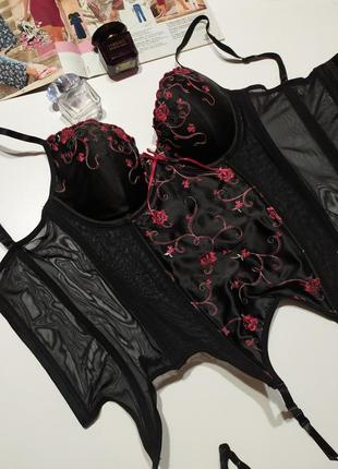 75c, красивий корсет george