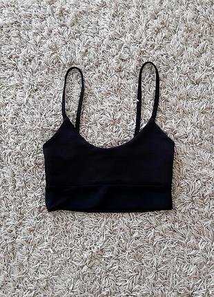 Топ prettylittlething 38 розміру.