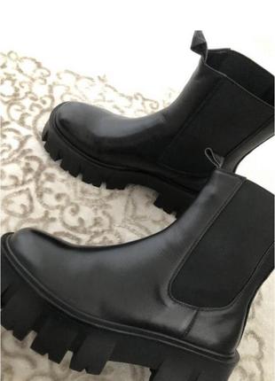Ботинки, черевики